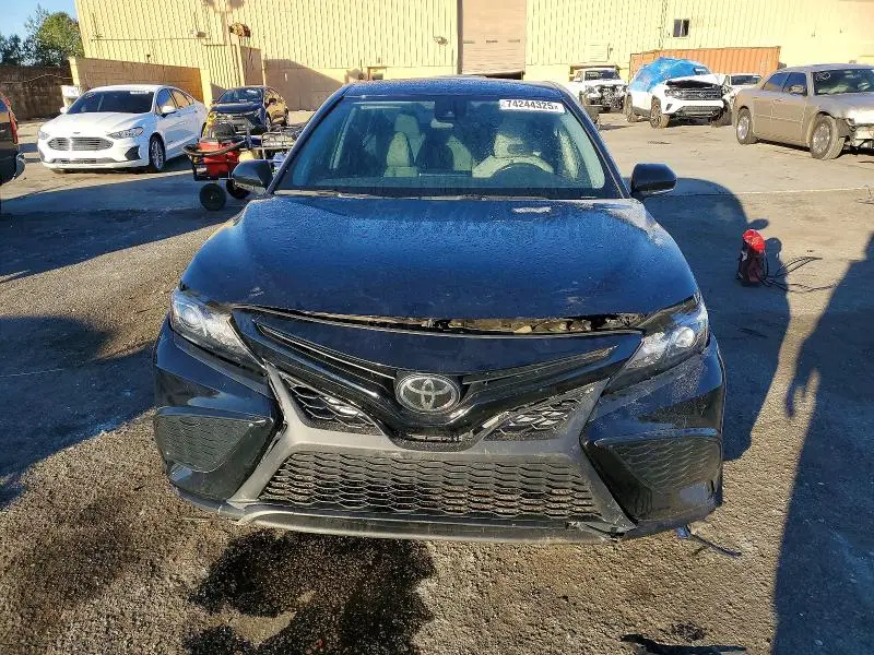 2024 TOYOTA CAMRY SE NIGHT SHADE  