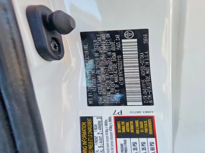 2016 TOYOTA CAMRY SE  