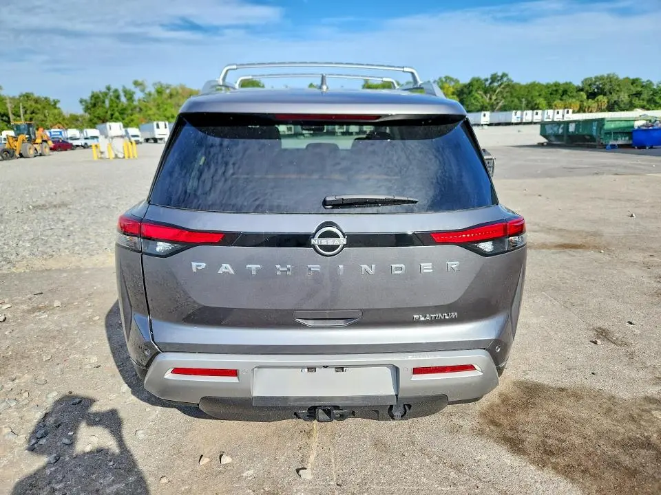 2025 NISSAN PATHFINDER PLATINUM  