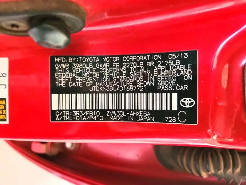 2013 TOYOTA PRIUS THREE  