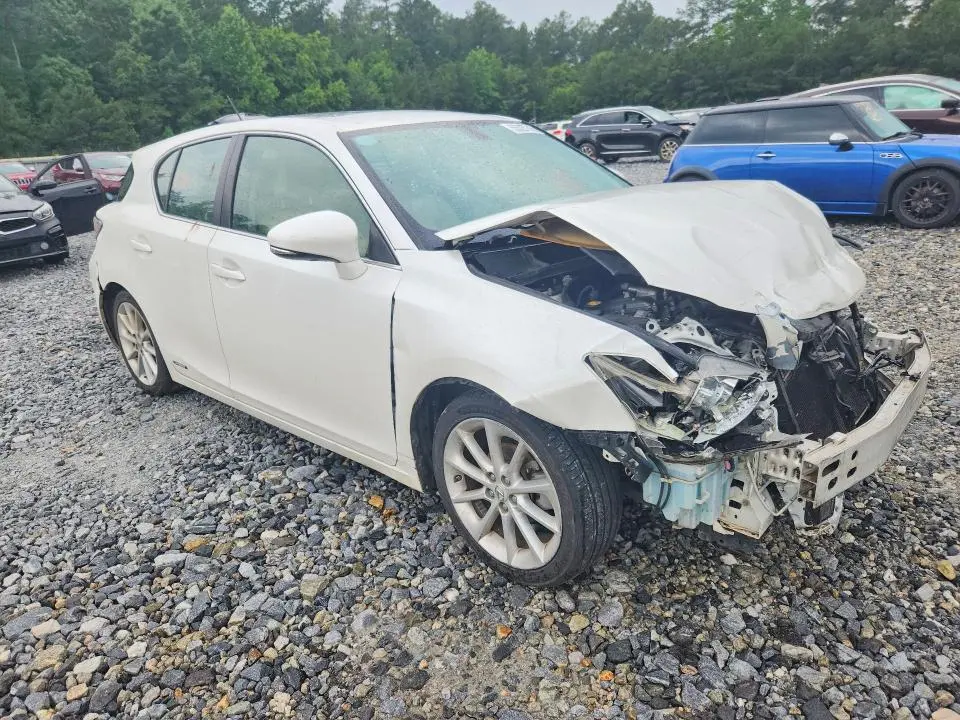 2013 LEXUS CT 200  