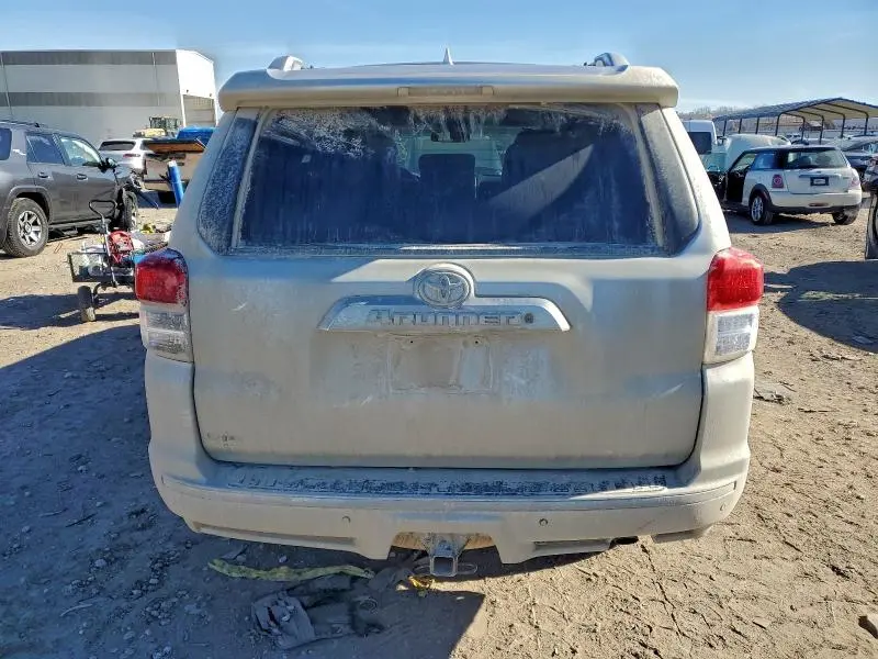2010 TOYOTA 4RUNNER SR5  