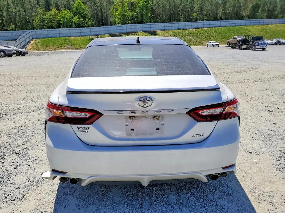 2020 TOYOTA CAMRY XSE  