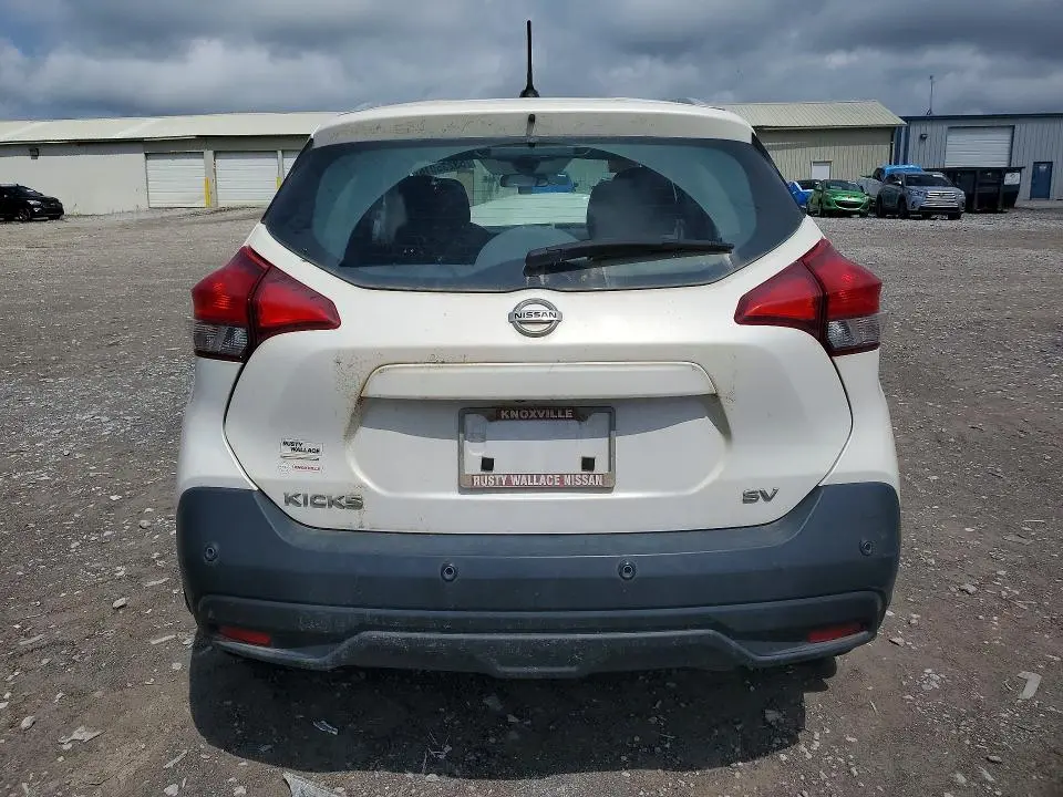2020 NISSAN KICKS SV  