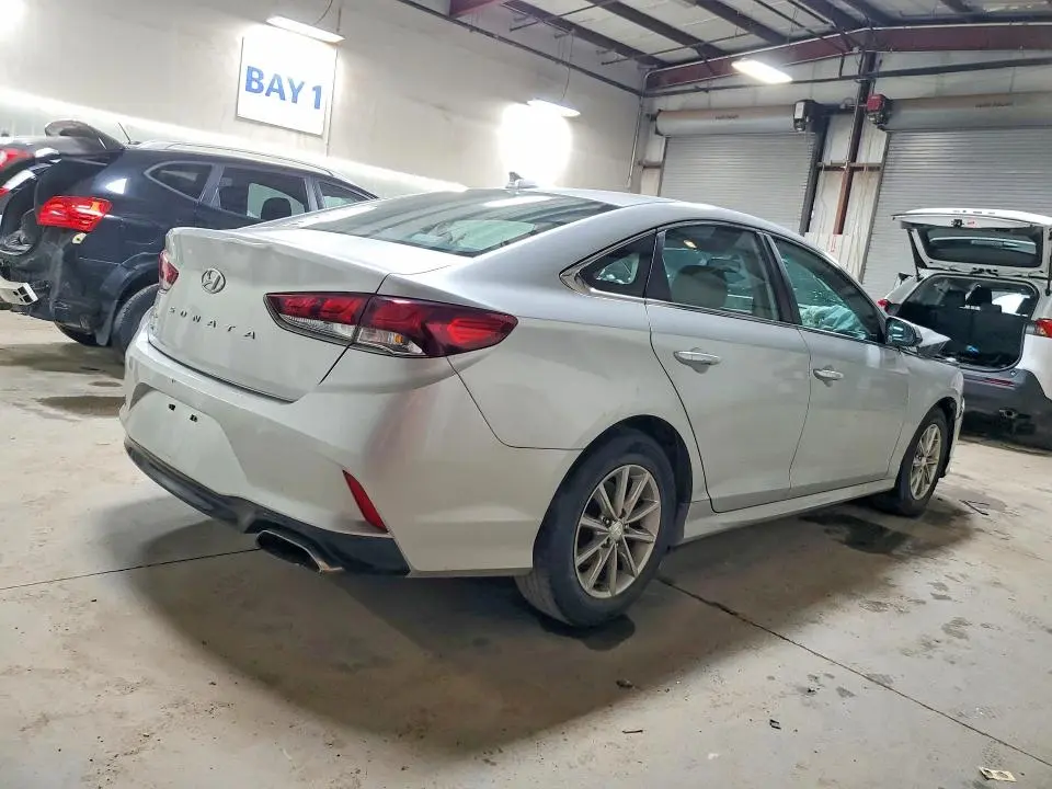 2019 HYUNDAI SONATA SE  