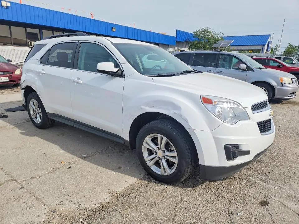 2015 CHEVROLET EQUINOX LT  