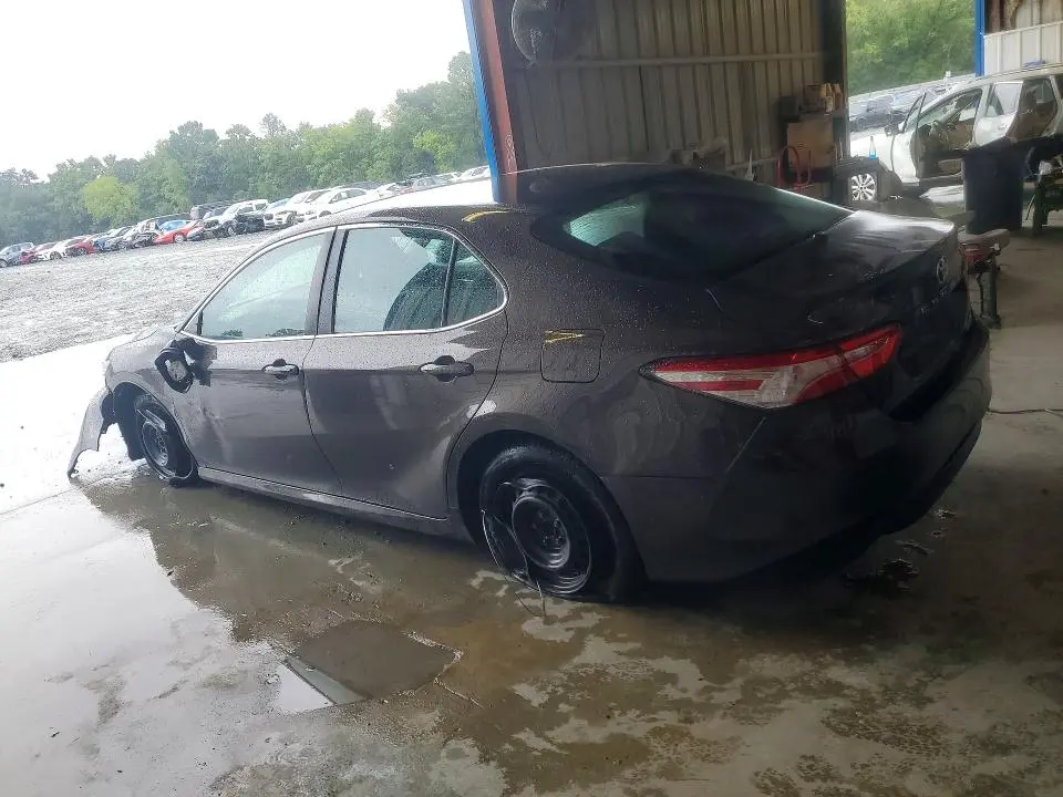 2018 TOYOTA CAMRY LE  