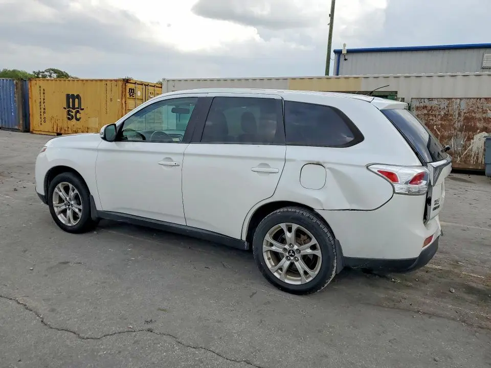 2014 MITSUBISHI OUTLANDER SE  