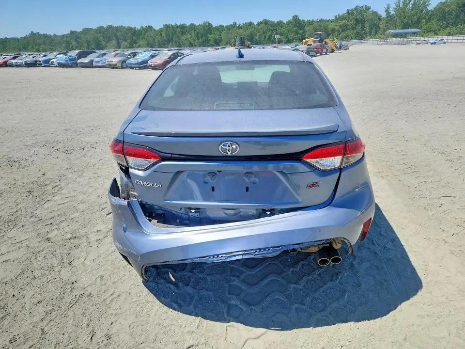 2021 TOYOTA COROLLA SE  