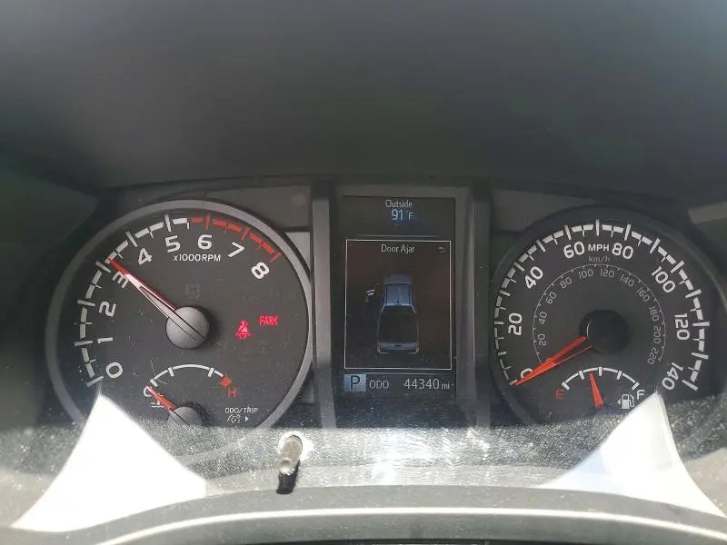 2023 TOYOTA TACOMA SR  