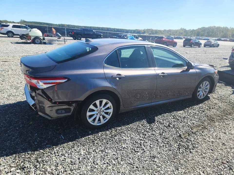2019 TOYOTA CAMRY LE  