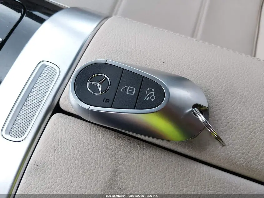 2024 MERCEDES-BENZ GLC 300 SUV