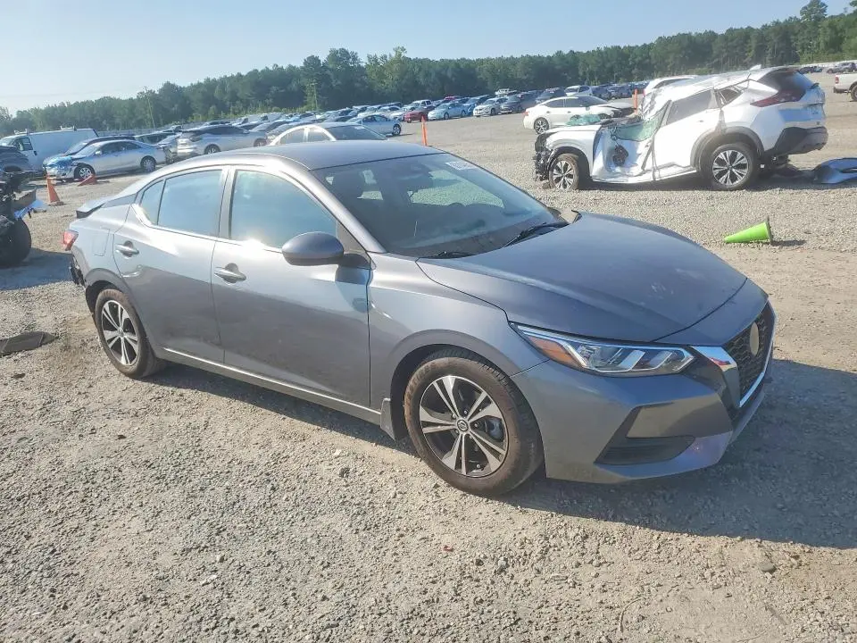 2022 NISSAN SENTRA SV  