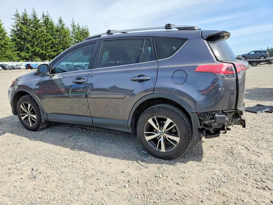 2017 TOYOTA RAV4 XLE  
