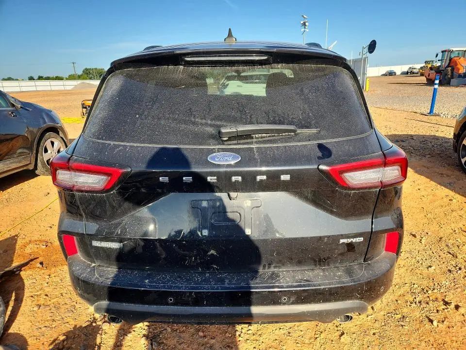 2024 FORD ESCAPE ST LINE  