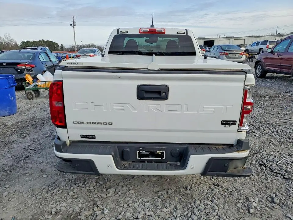 2022 CHEVROLET COLORADO LT  