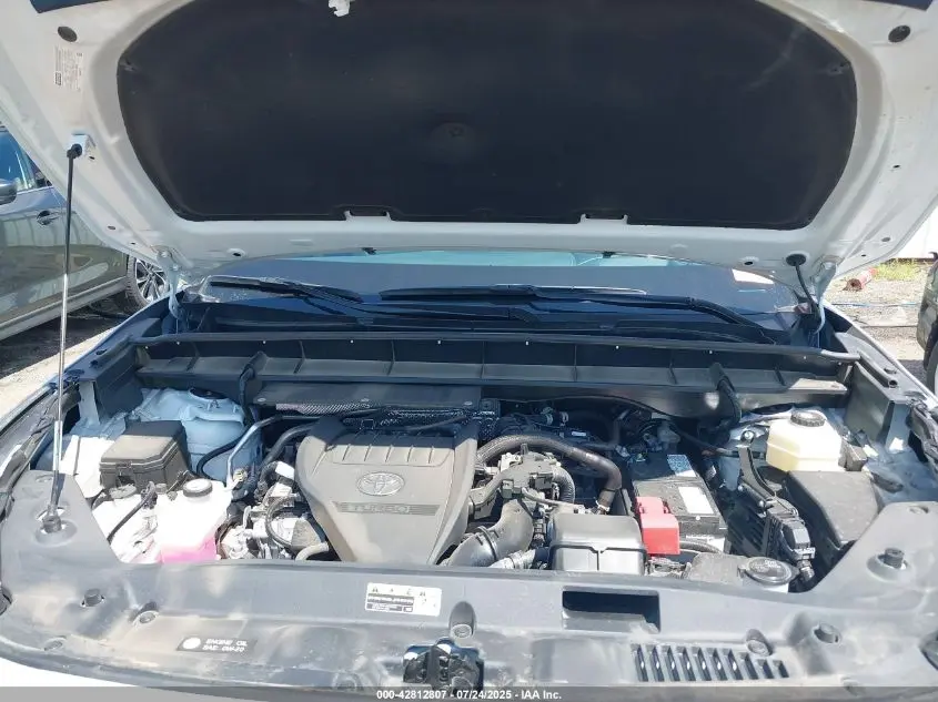2024 TOYOTA HIGHLANDER PLATINUM
