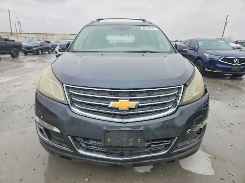 2014 CHEVROLET TRAVERSE LT  