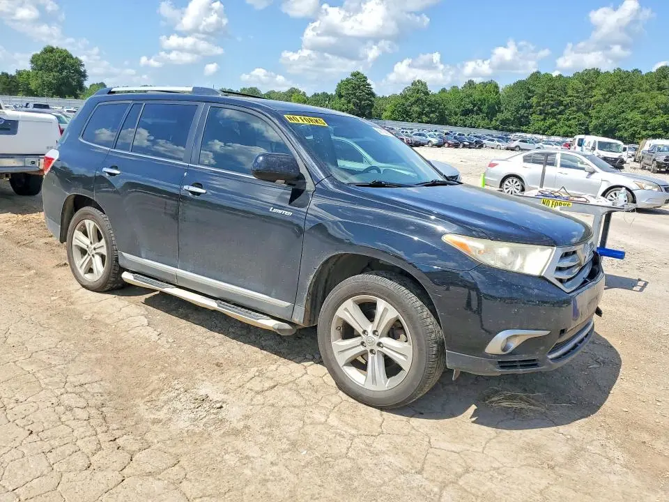 2013 TOYOTA HIGHLANDER LIMITED  
