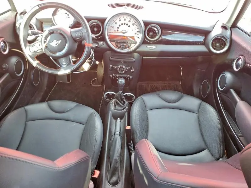 2012 MINI COOPER   