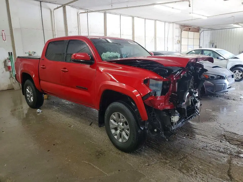 2019 TOYOTA TACOMA SR5 V6  