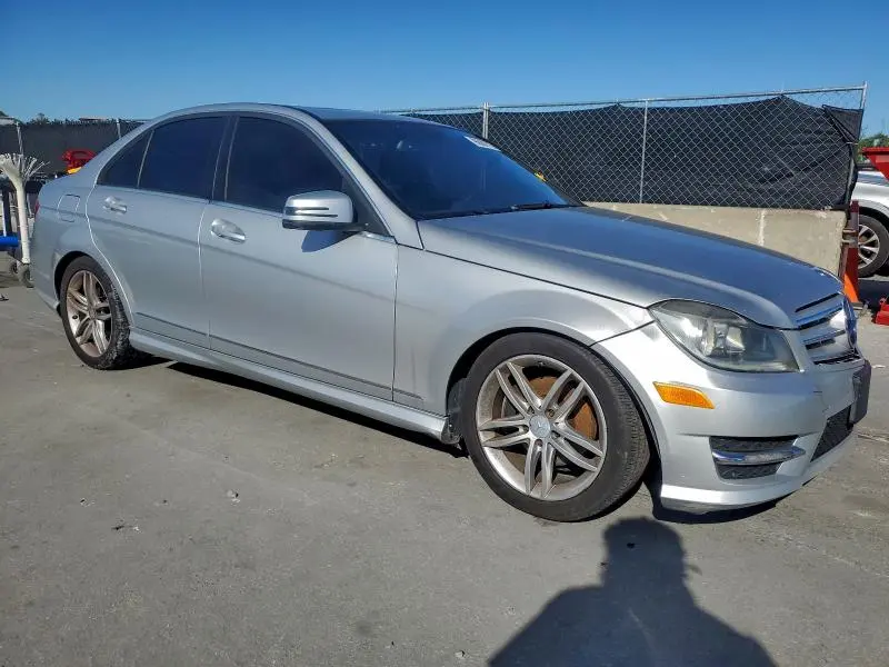 2013 MERCEDES-BENZ C 250  