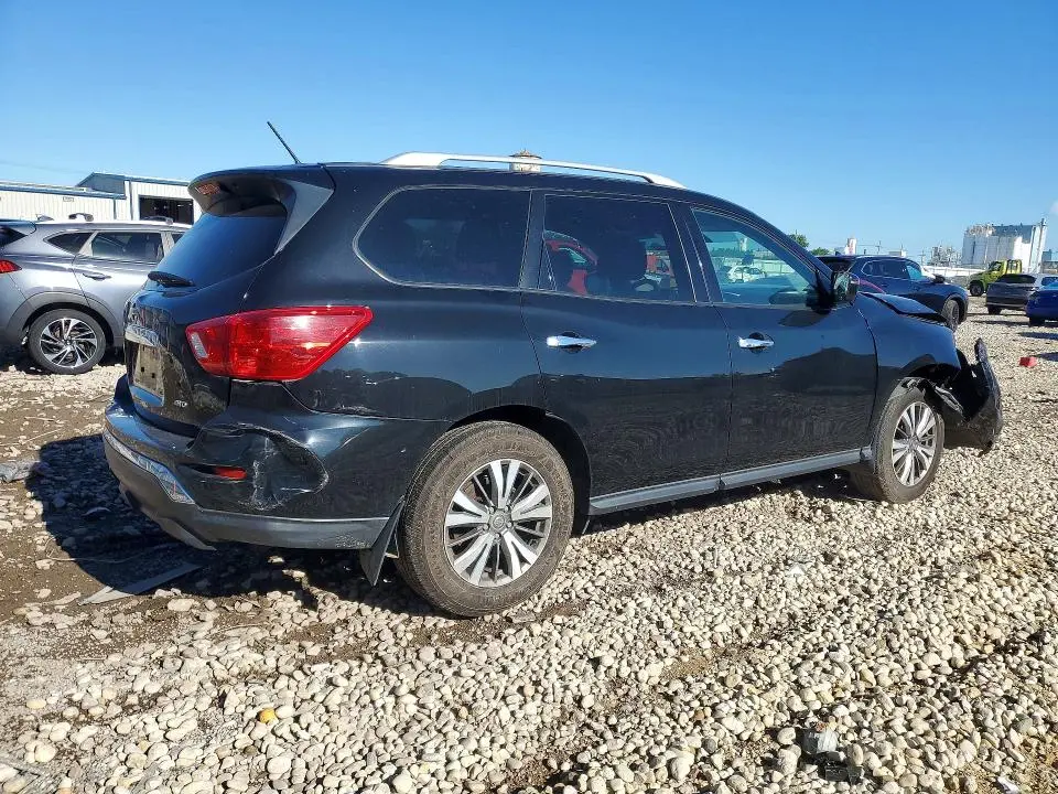 2018 NISSAN PATHFINDER S  