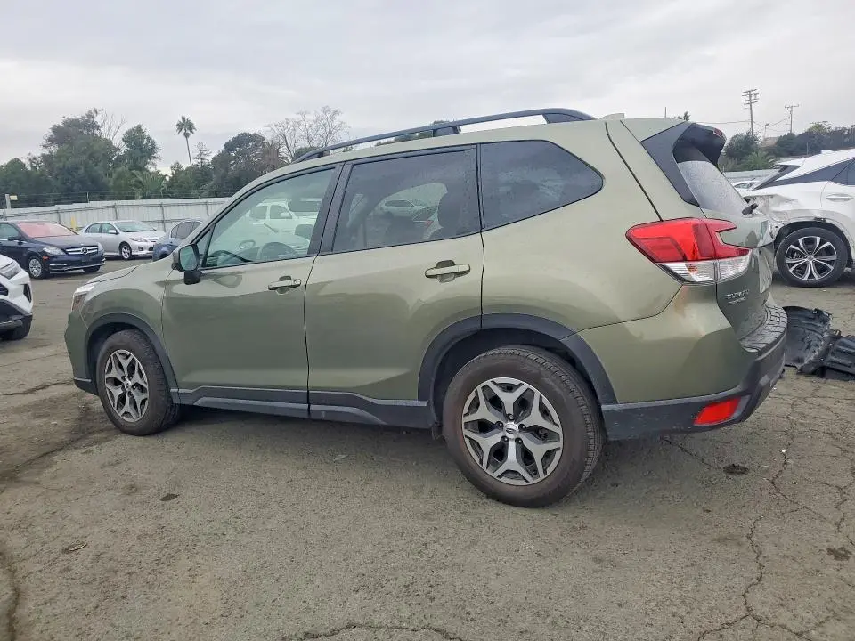 2019 SUBARU FORESTER PREMIUM  