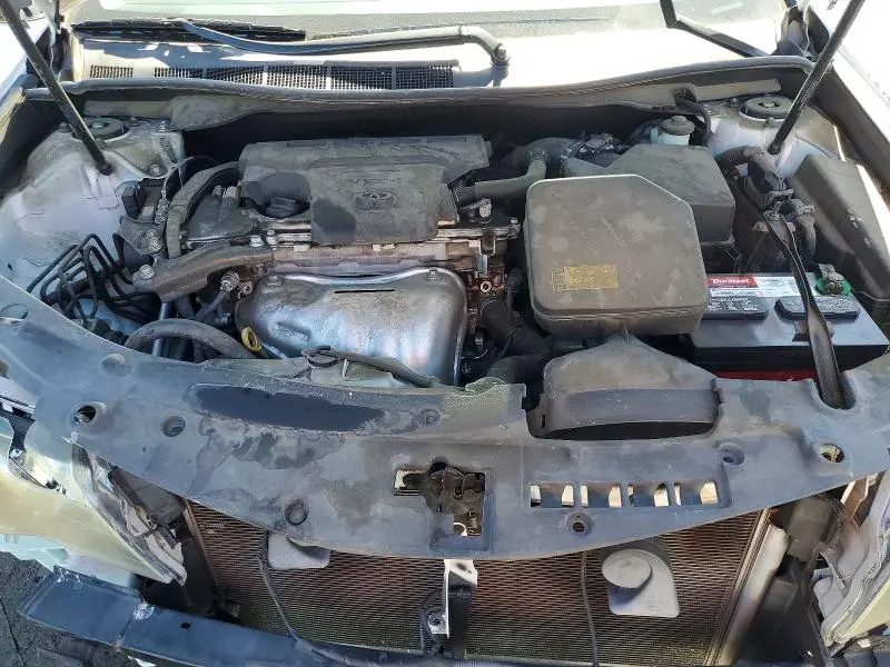 2014 TOYOTA CAMRY SE  