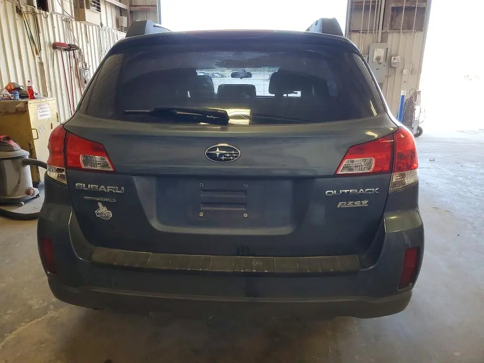 2013 SUBARU OUTBACK 2.5I  
