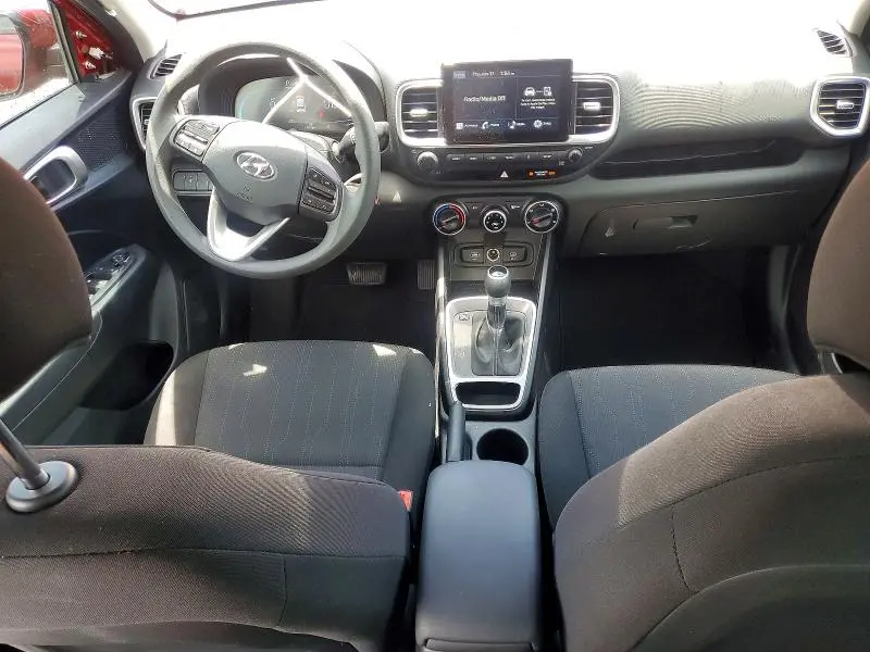 2025 HYUNDAI VENUE SE  