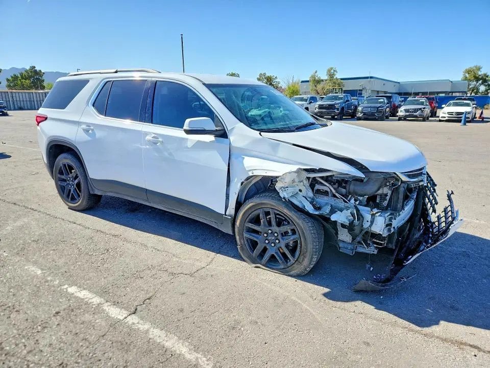 2021 CHEVROLET TRAVERSE LT  