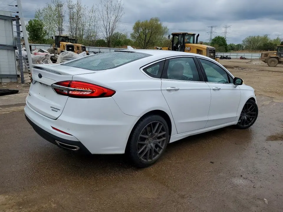 2020 FORD FUSION TITANIUM  