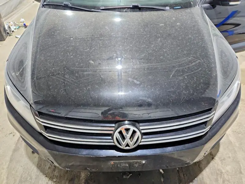 2014 VOLKSWAGEN TIGUAN S  