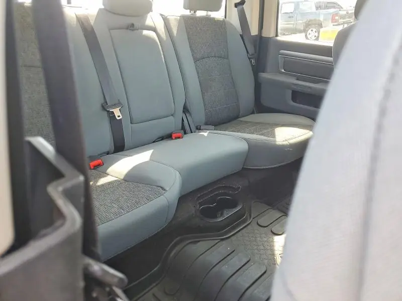 2013 RAM 1500 SLT  