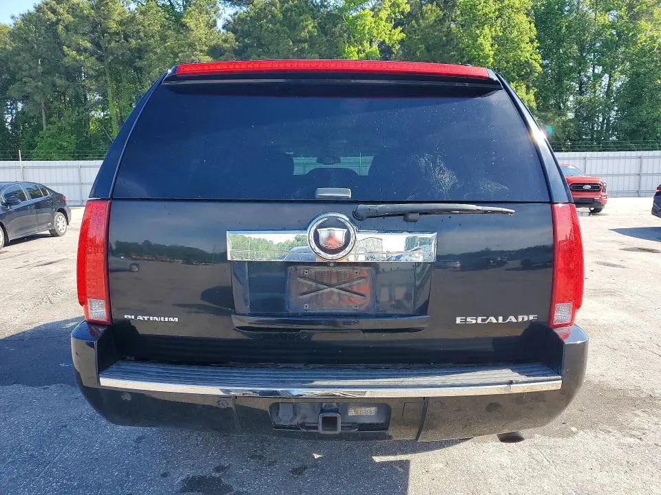 2011 CADILLAC ESCALADE ESV LUXURY  
