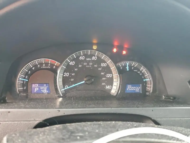 2012 TOYOTA CAMRY BASE  