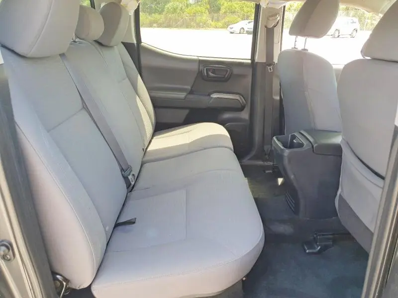 2019 TOYOTA TACOMA SR5 V6  