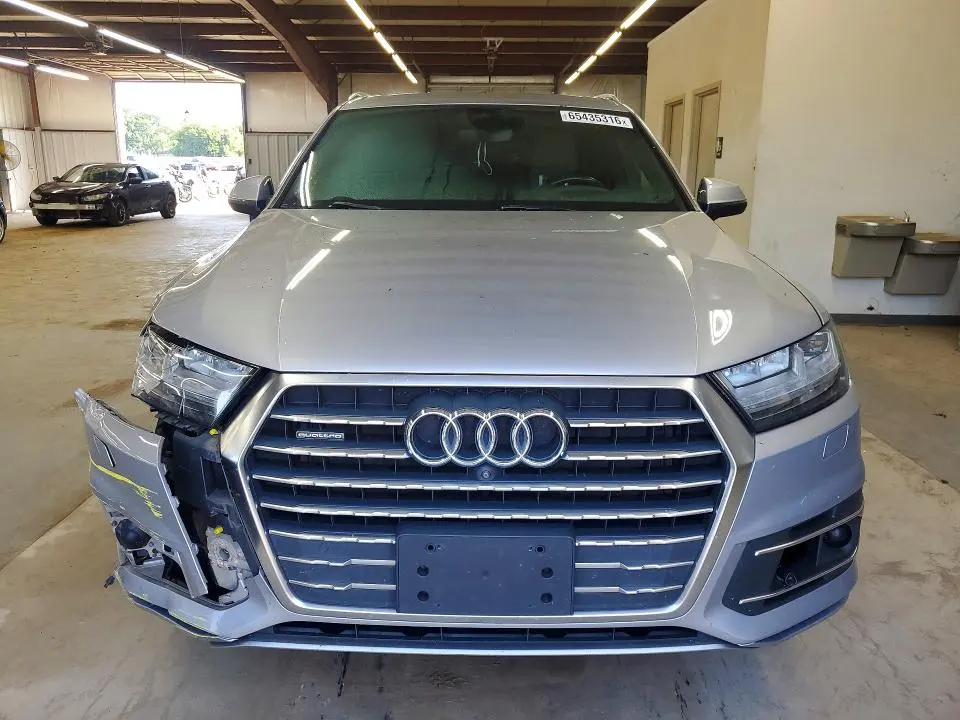 2017 AUDI Q7 PRESTIGE  