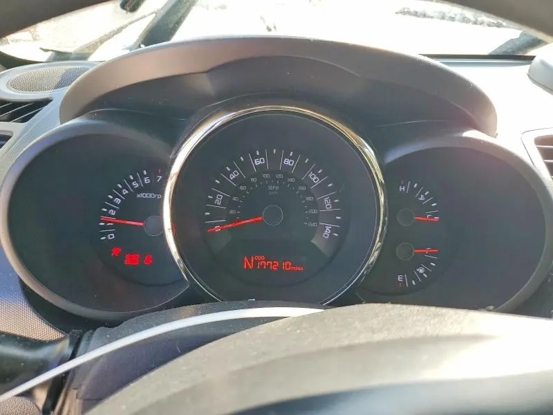 2011 KIA SOUL +  