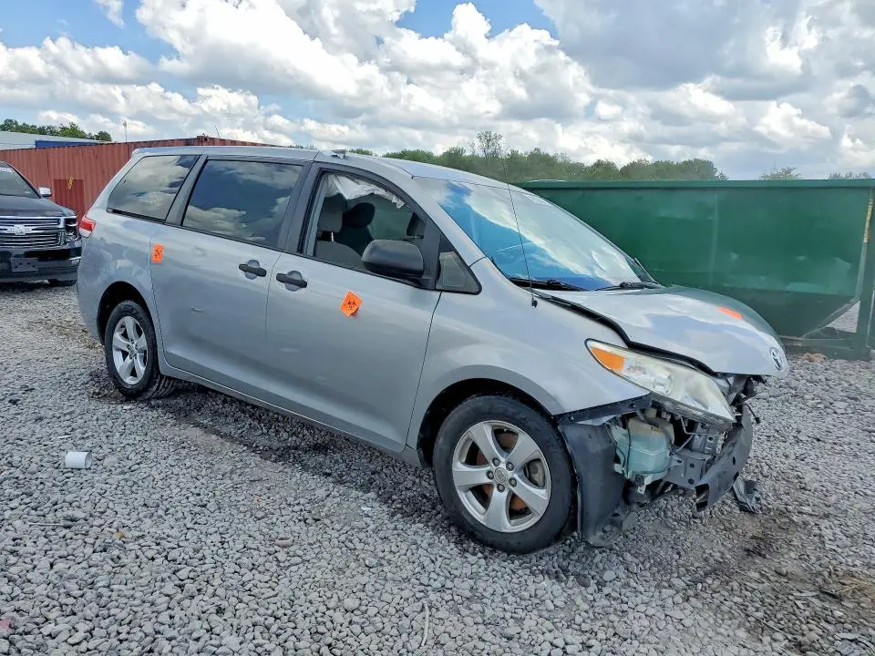 2014 TOYOTA SIENNA L 7-PASSENGER  
