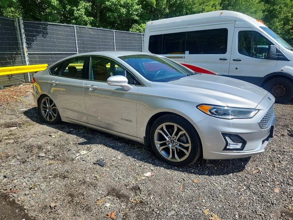 2019 FORD FUSION TITANIUM  
