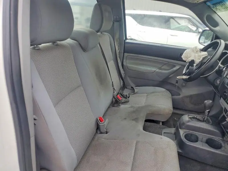 2014 TOYOTA TACOMA BASE  