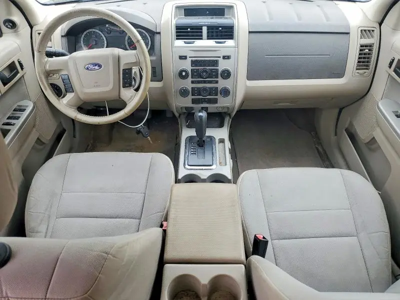 2011 FORD ESCAPE XLT  