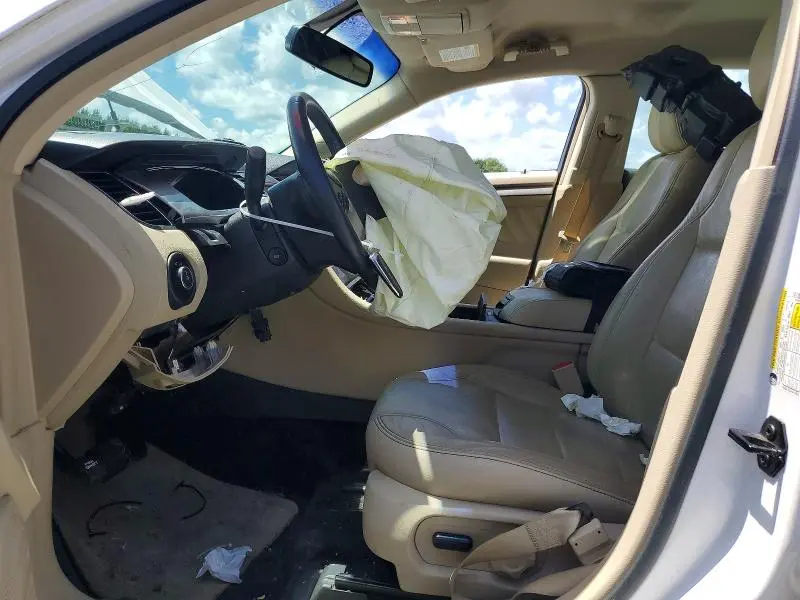 2015 FORD TAURUS SEL  