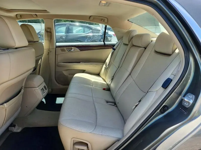 2011 TOYOTA AVALON LIMITED  