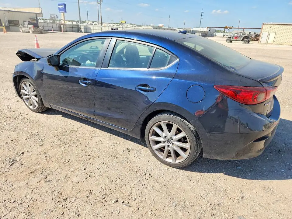 2017 MAZDA 3 TOURING  