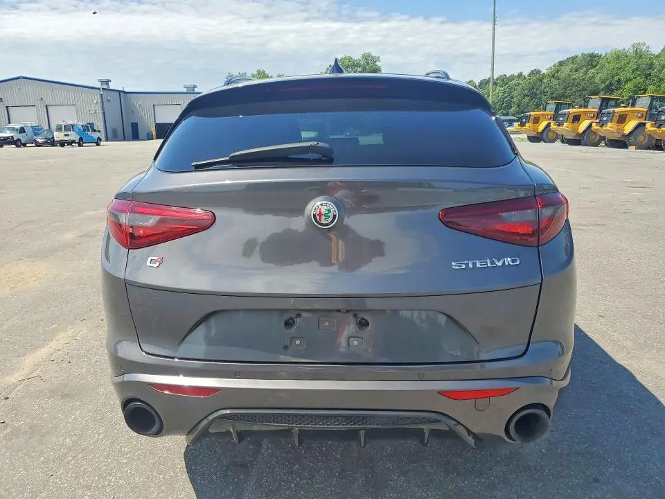 2022 ALFA ROMEO STELVIO TI  