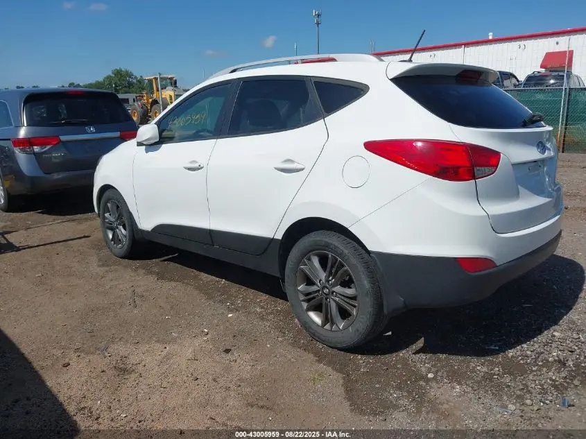 2015 HYUNDAI TUCSON SE