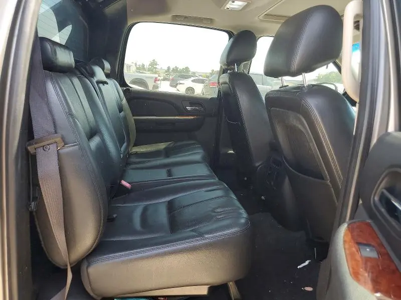 2012 CHEVROLET AVALANCHE LT  
